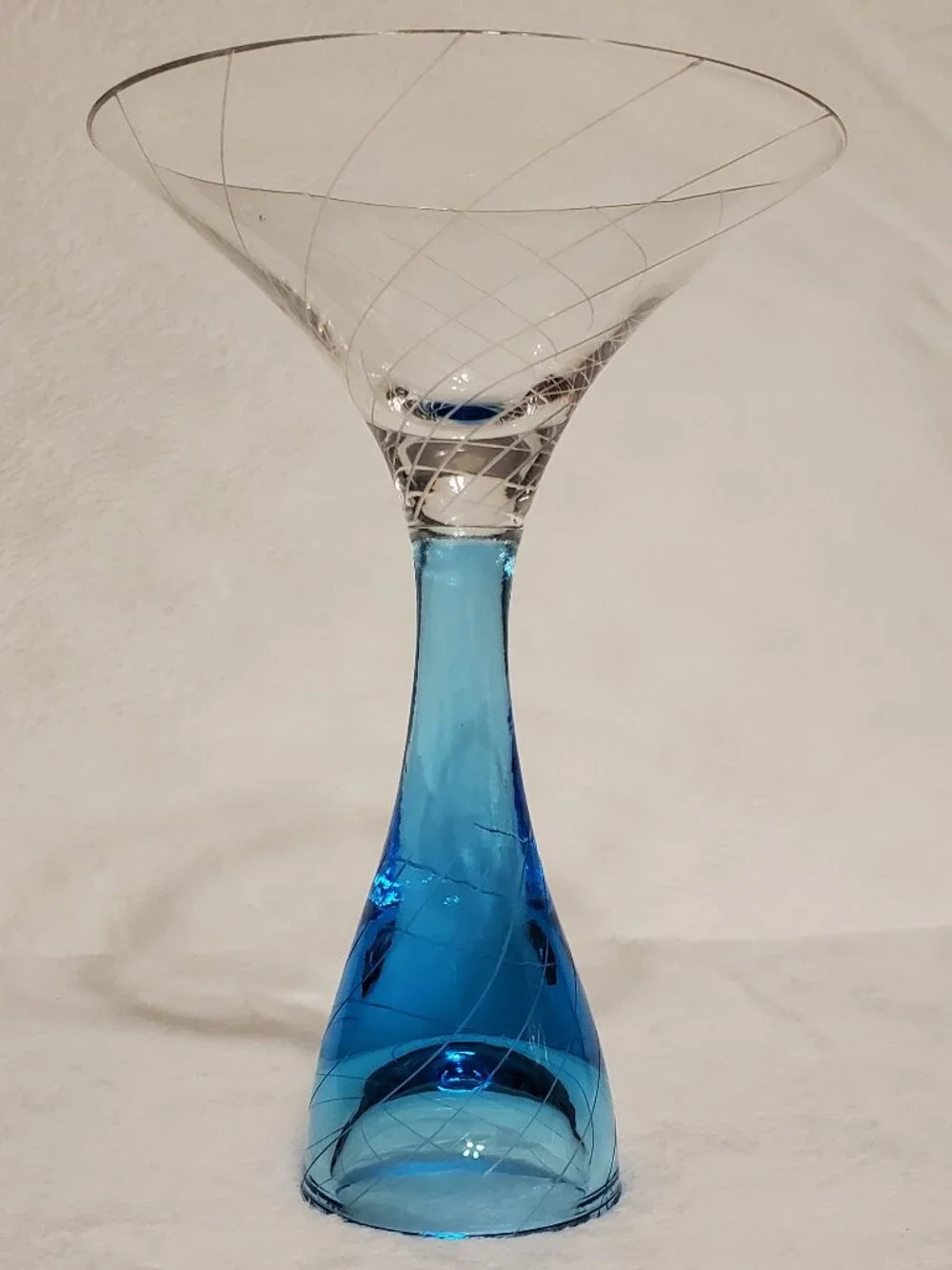 1 Beautiful Vintage blue /clear martini glass with swirl patter Must see photos